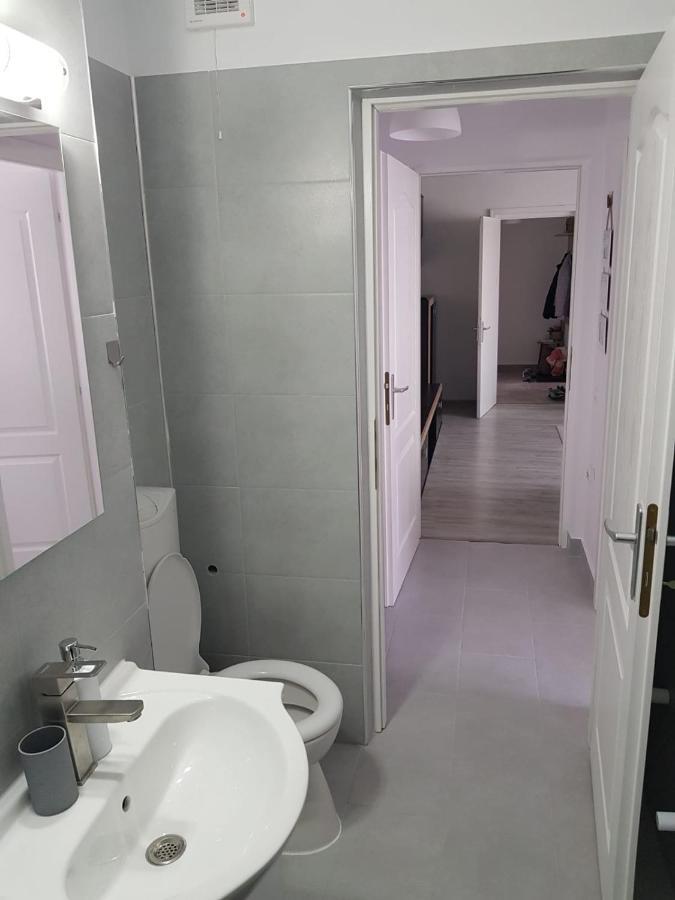 Ana Apartament Râmnicu Vâlcea Екстериор снимка